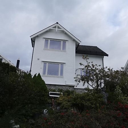 Huset Pa Hauen Villa Volda Exterior foto